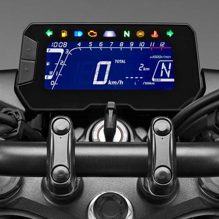 Het LCD-instrumentenpaneel oogt futuristisch, maar is zeer functioneel.