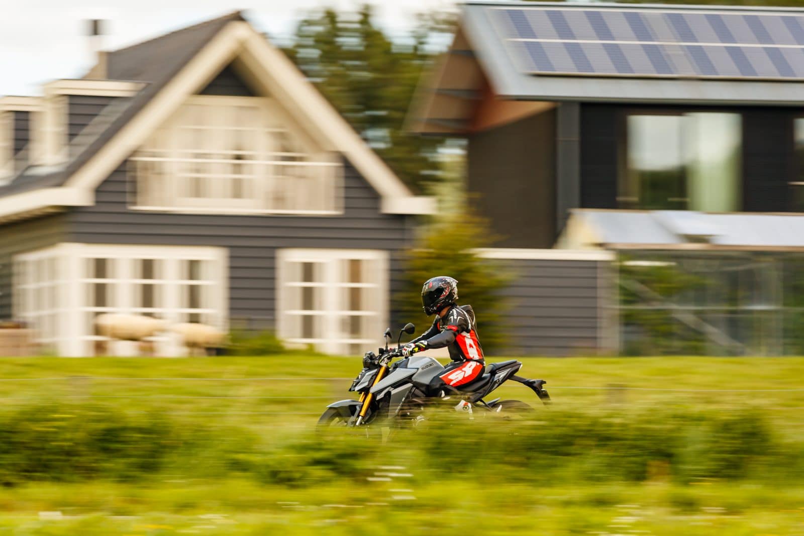 2021 Suzuki GSXS1000 Test