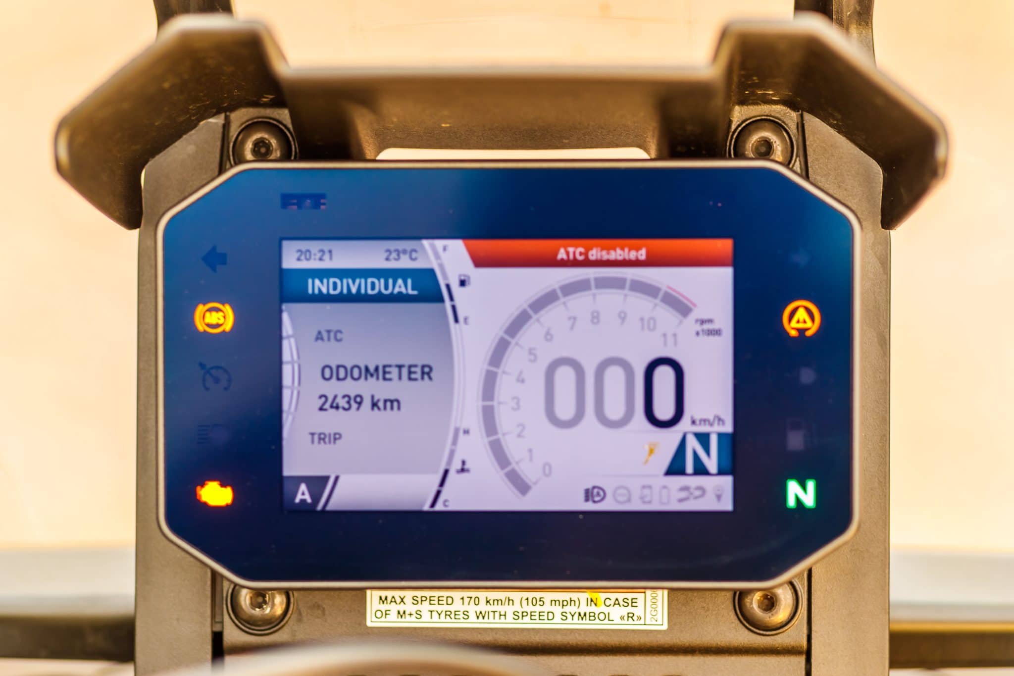 Dashboard 2022 Aprilia Tuareg
